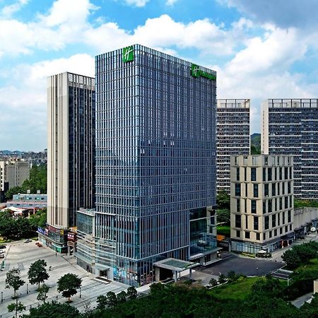 Holiday Inn Guangzhou South Lake Hotel - Ideal For Business & Leisure エクステリア 写真
