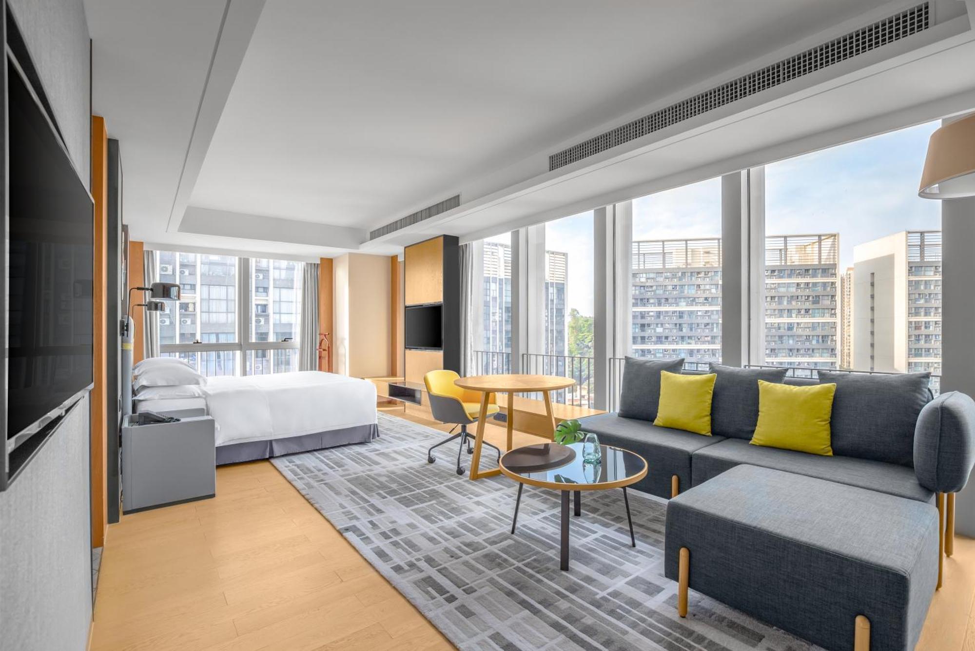 Holiday Inn Guangzhou South Lake Hotel - Ideal For Business & Leisure エクステリア 写真